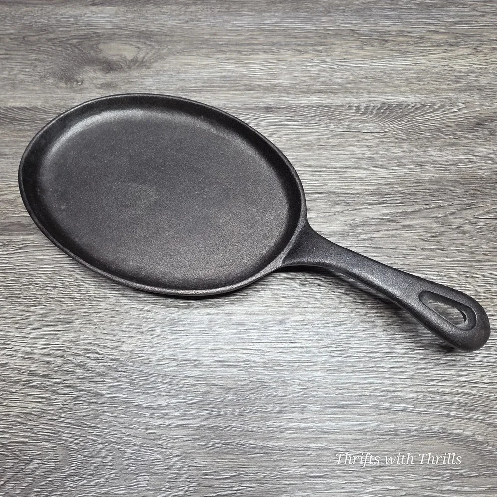 Traditional Castiron Basic Essentials Oval Fajita Skillet Black 9x7 Cast Iron
